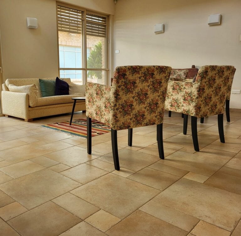 כאן ועכשיו גדרה6