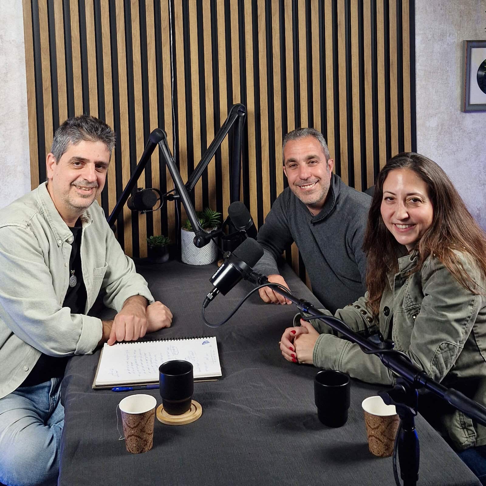 פרק 281 - תום עידן ה"גורואיזם" עם מיקי אלון וניב עמיר